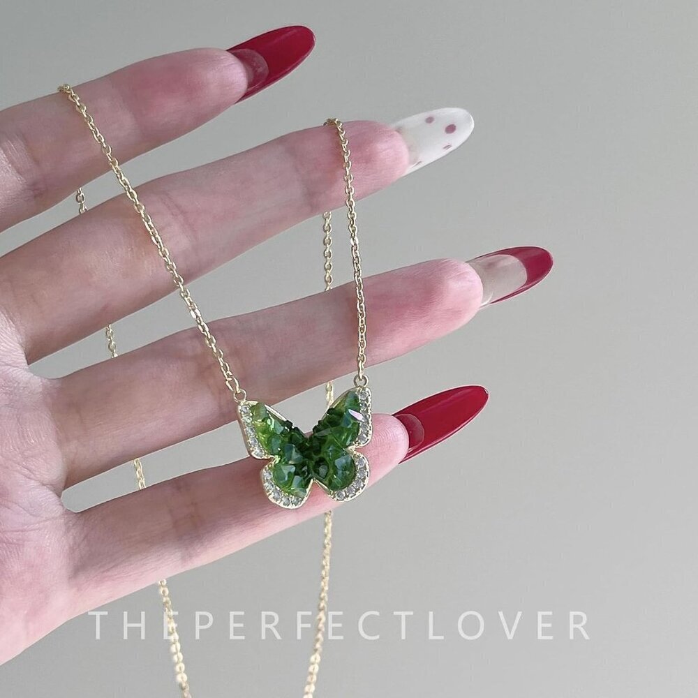 🆕Women Green Stunning Butterfly Pendant Plated Brass Elegant Crystals Necklace - Picture 6 of 9